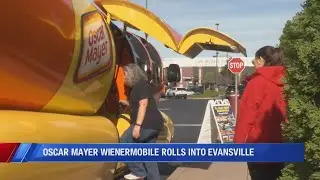 Oscar Mayer Wienermobile rolls into Evansville