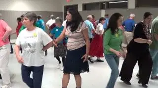 W MOIM OGRODECKU Polish Circle Dance (Raleigh Durham NC Balkan Dance Weekend with Ira Weisburd)
