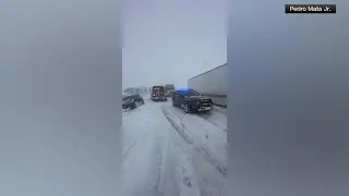 Police investigate 100-car pileup in Michigan