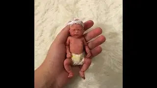Открытие коробки с миниатюрной силиконовой девочкой!