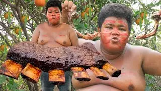 Primitive Technology - Eating Delicious - Big man Finding food meet cow ribs and eating #20