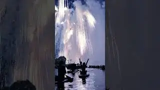 🎇The Chinese fireworks show was absolutely breathtaking&mdash;May you good luck with this romantic show.