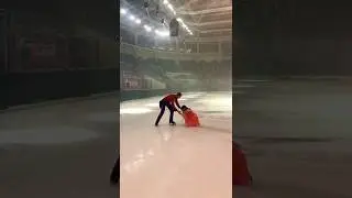 This fail 🥲 #figureskating #iceskating #iceshow #skatingfails #skatingskating #pairskating #⛸️