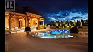Real estate agent in White Rock BC selling luxury homes