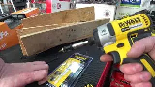 Подовжувач біт DeWALT IMPACT Torsion DT70578T + Набір біт