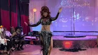 Madame Googly Moogly at Halloween Cabaret Paradiso 