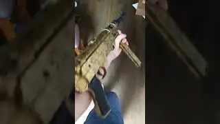 I might have the only gold mp40 #firearms #gangsta #gold #flex