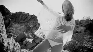 MODELISTE DESERT DREAMING with CHARLIZE COTTON
