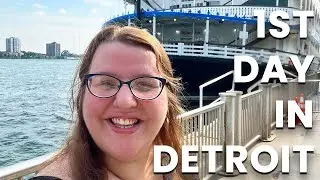 Day 1 in Detroit | WWE Superstore  | Fort Pontchartrain Wyndham Hotel | Best Coney Dog in Detroit?