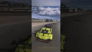 Close Racing at Laguna Seca