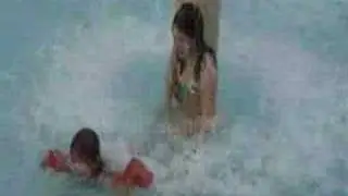 Zwemmen met Kimberly Danielle en Isabel