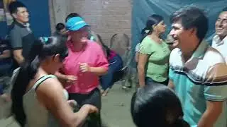 BANDA TÍPICA LOS ALEGRES DEL RON (HUAYNO)