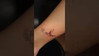 Satisfying mini tattoo bird flower tattoo #relax #SatisfyingTattoo #tattooideas #finelinetattoo