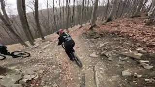 Gonitwa za młodymi na górze Żar Easy Line z Borys i Emil