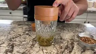 Electric Whiskey Smoker Kit with 6 Wood Chips, Rechargeable Cocktail Smoker Kit Built in Lighter Rev