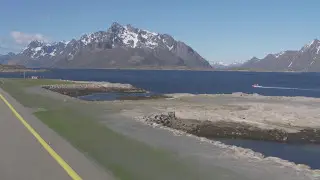 Lofoten, Ausnesfjorden, Svolvær Lufthavn, Helle, Båter med signalrøyk - Flying Over Norway