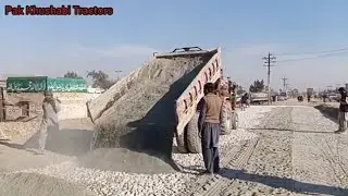 Ghazi tractor excellent unloading skill/Ghazi tractor hydraulic powerful sand unloading trolley
