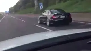 Hannover Hardcore Audi RS4 Limo l&auml;d hart durch! Heftige Beschleunigung 2013
