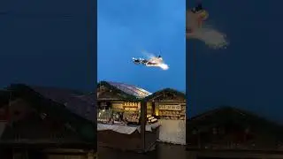 Santa Claus Rides a Sleigh on a Zipline , Looks Like He&rsquo;s Flying