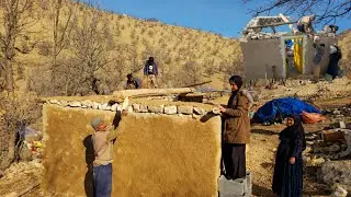 Nomadic lifestyle: 🏠Continuing to build roofs with wooden beams to protect against the cold❄️🪵