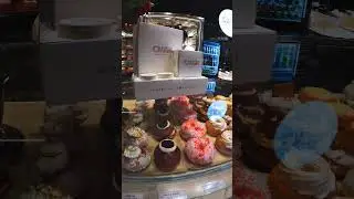 Crush Doughnuts  🍩 #SHORTS