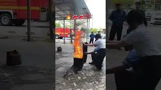 Edukasi pemadam kebakaran#pemadamkebakaran #pemadamhits #firefighter #shorts
