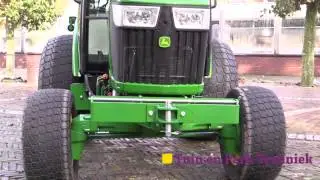 John Deere 3R en 4R compacttrekker