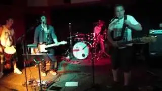Passe Moi la Puck (coLocs) Groupe INTERCOM au Inn Nite Club Rawdon Q