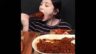 Black Bean Noodles, Egg, Kimchi & Dumplings❤️🤤 #asmr #mukbang #eatingsounds #bigbites @EatwithBoki