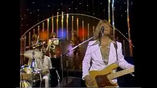 Chicago Performs 