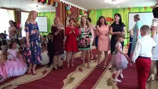Подяка вихователям садочка №15 Гуцулочка від батьків групи Рушничок