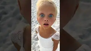 And I'm walking, walking on the moon) VIRAL VIDEO #viralvideo #dance #trending #eseniiamikheeva #...