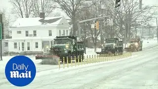 Winter storm drops snow across Northeastern U.S. back in March - Daily Mail