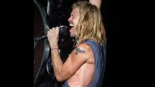 Foo Fighters- Under pressure (Live in Pula)