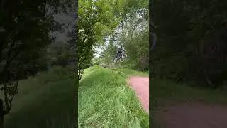 Tidy Darts train @dirtfarm #mtb #bikepark #jumps #onefooter #mountainbiking