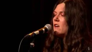 Lilly Hiatt - Records (eTown webisode #1367)