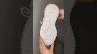 Кроссовки унисекс Yeezy Boost изики летние Артикул черные WB:366787750 Белые WB: 400516136