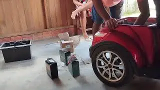 Trocando as baterias do triciclo elétrico plus @SousaMotoscanal