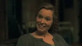 (Haunting of hill house Netflix TV Show - Pregnant belly scene)