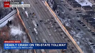 Person killed in rollover crash on I-294 near Des Plaines, lanes closed, state police say