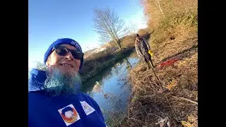 Sat afternoon live UK magnet fishing cleaning the waterways