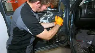 Как снять оконное стекло на автомобилях Chevy Silverado и GMC Sierra 2007&ndash;2013 годов выпуска