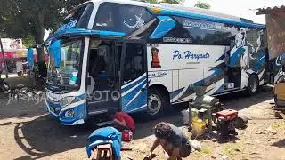 proses perbaikan tangga masuk bus Haryanto HM012 Sunbreaker