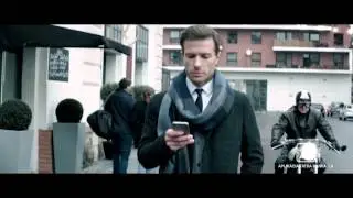 V&yacute;ber z bankomatu mobilom