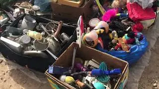 مباشرة من #سلوان : #ميكرو_جعفر بقلب سوق السبت .. شوفو الأشياء لي كاتباع هنا برحبة الجوطية و عندها
