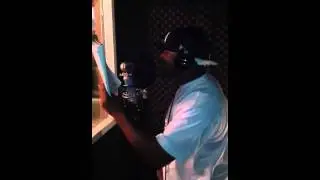 Sha Smallz Tuck your chain