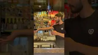 Craft Flair 😎 en lisboa 🇵🇹 #barman #bartending #flair #drink #lisboaportugal #entertainment
