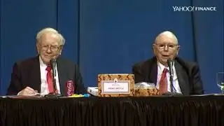 Warren Buffett and Charlie Munger talk about dealing with Macro economic factors