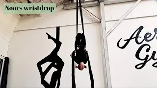 Noors wristdrop