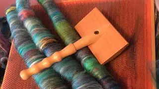Making Art Rolags on a Blending Board. Relaxing fiber art (Fiber ASMRt)